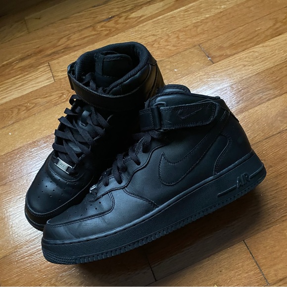 all black air force ones high top